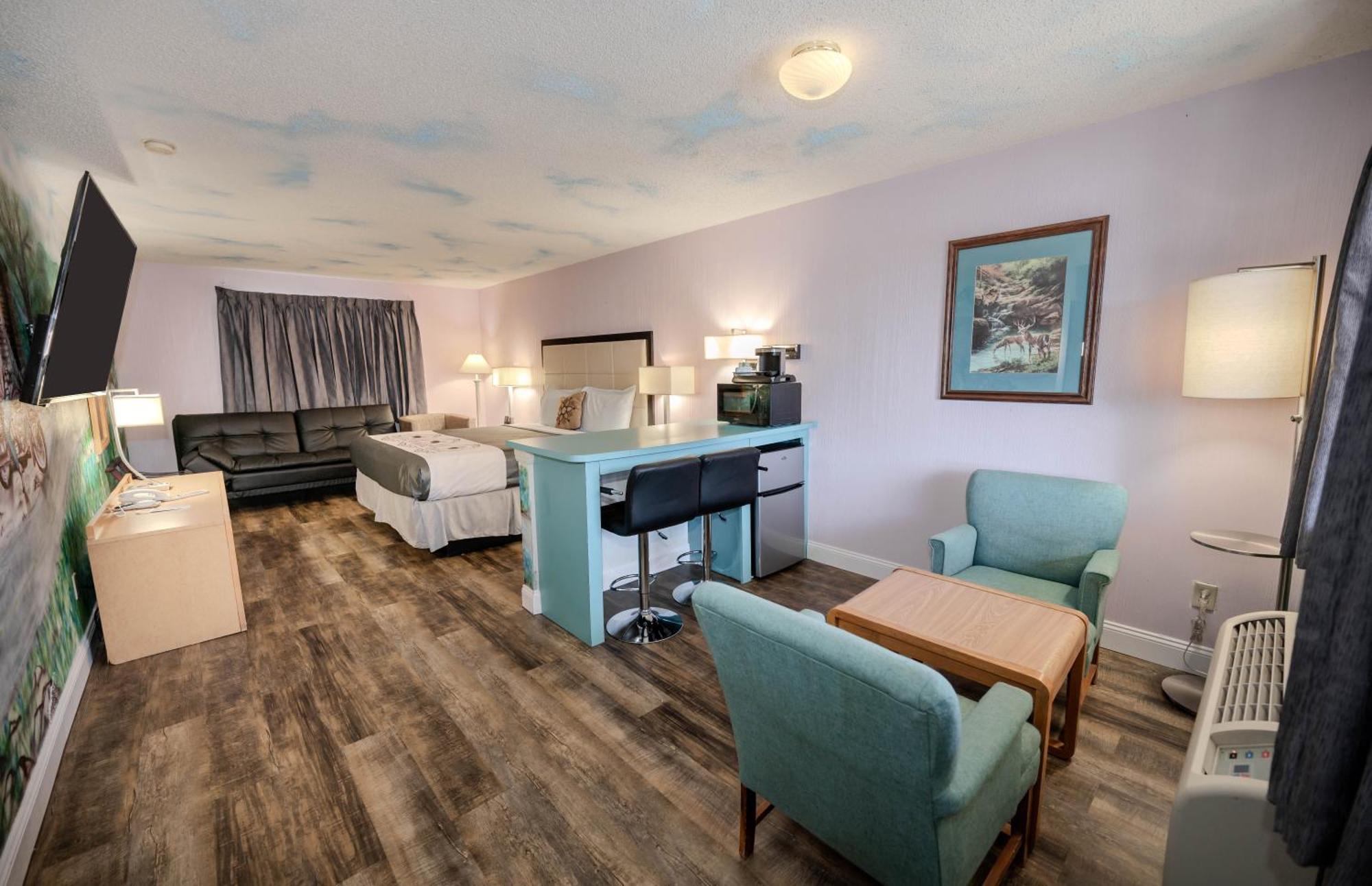 River Oak Motel *